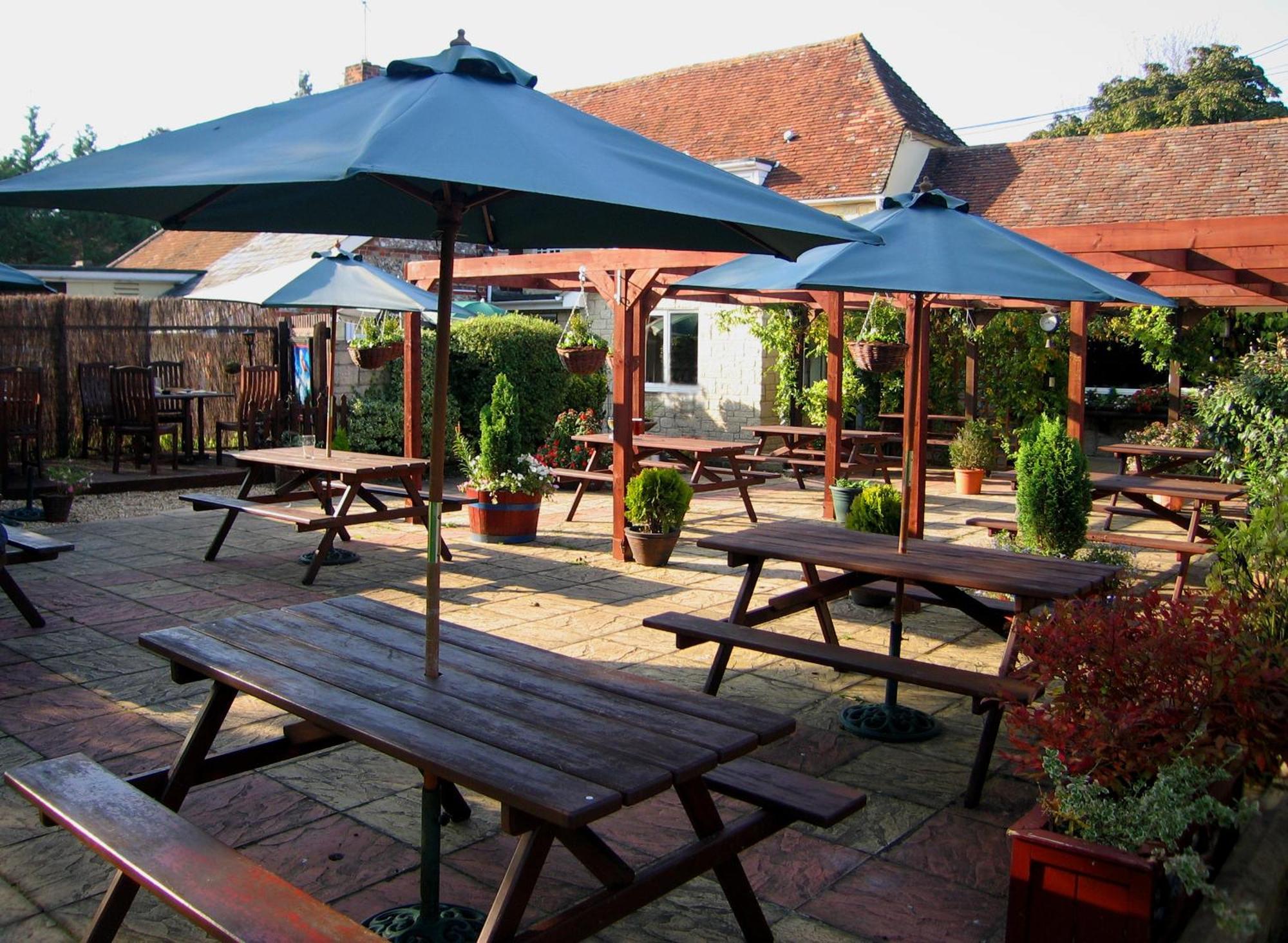 The Pelican Inn Stapleford (Wiltshire) Exterior foto